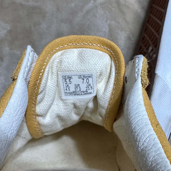 Vans Yellow and White Women's Sneakers - Picture 5 of 5